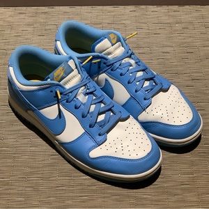 Nike Dunk Low ‘Coast’ Sneakers
